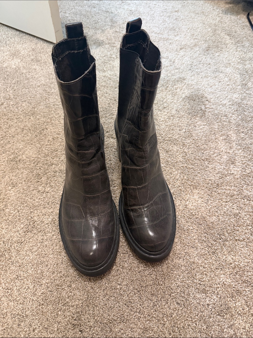 Louise et Cie Black Croc-Embossed Chelsea Ankle Boots